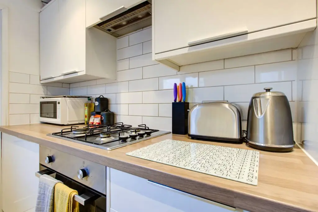 9e9b8fe2 743d 48ae 85ad cc25c4e9132b