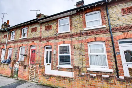 aa427282 a084 4109 bc76 cb5ca7c6d7d5