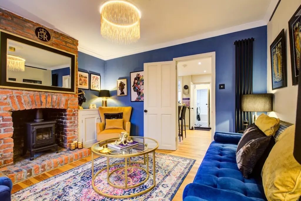 ca89a66b 2a6c 441d b06c 4db20eded27b