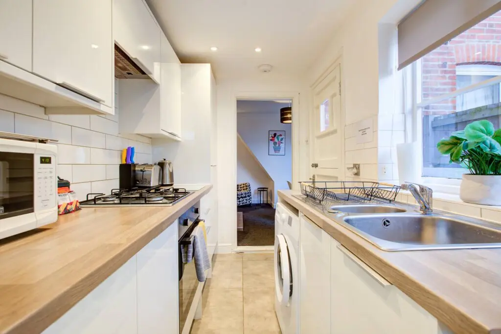 06fb30e2 f9cd 471d acf2 9bba4758203f