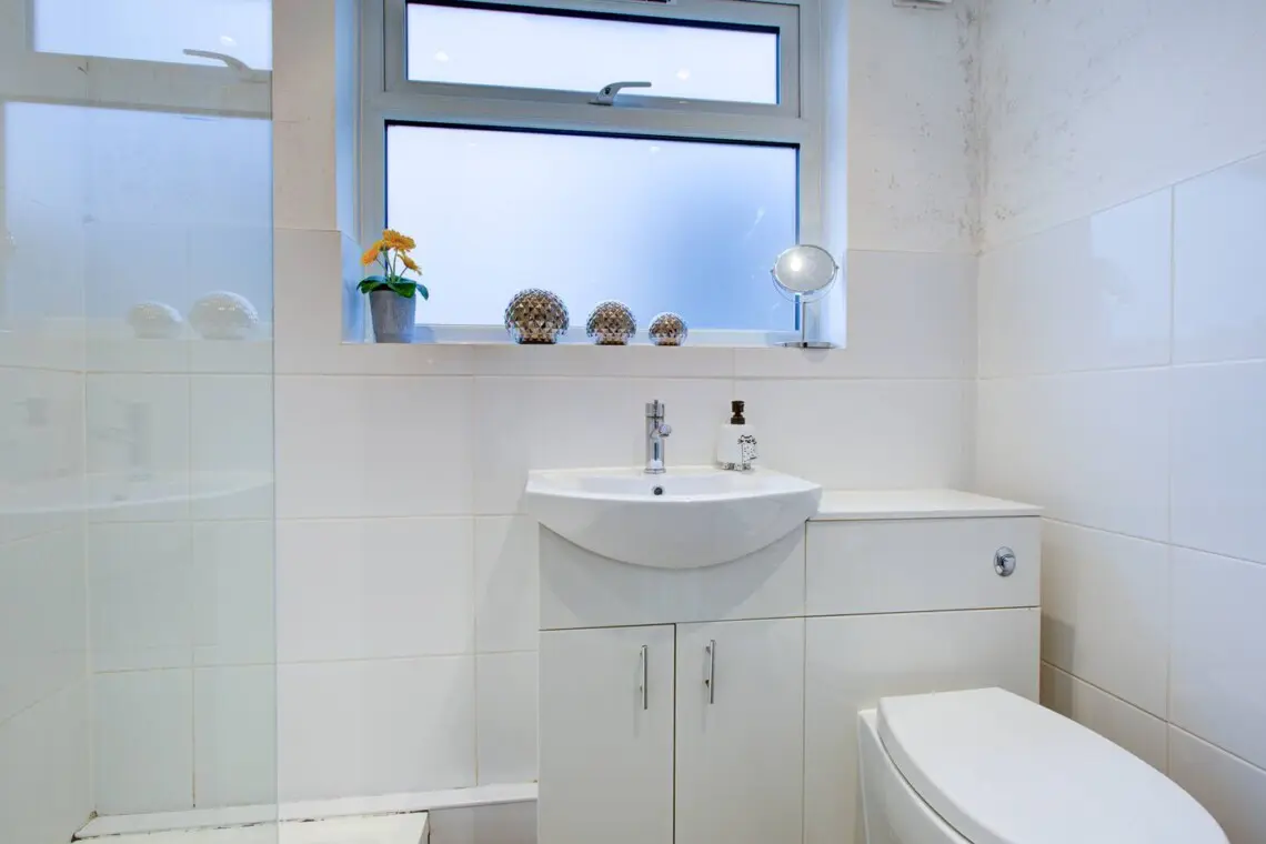 0cf3b7ee a923 46fd 8b7a d250478e5124