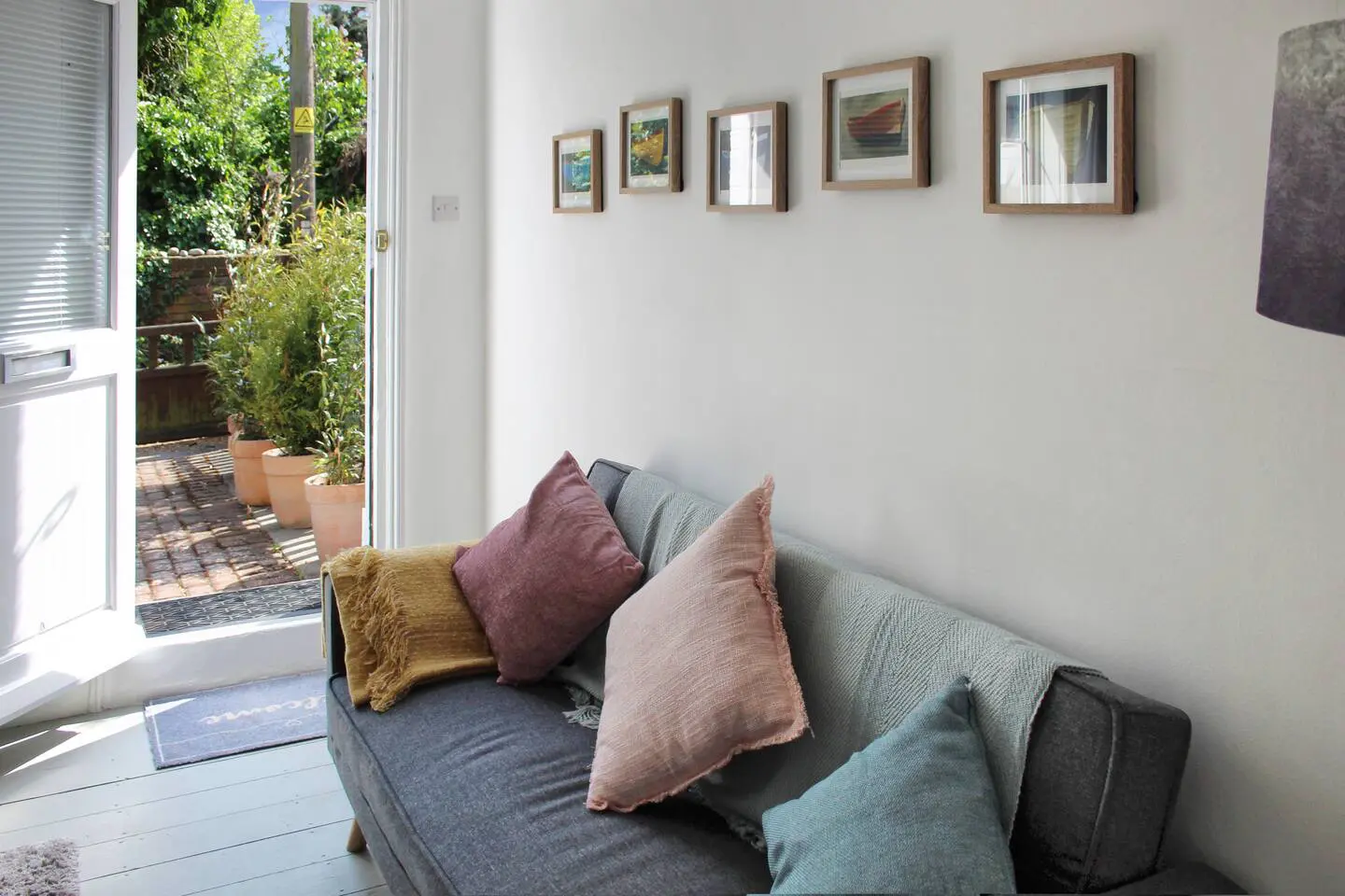 dog friendly cottages essex - Secret Cottage, Wivenhoe