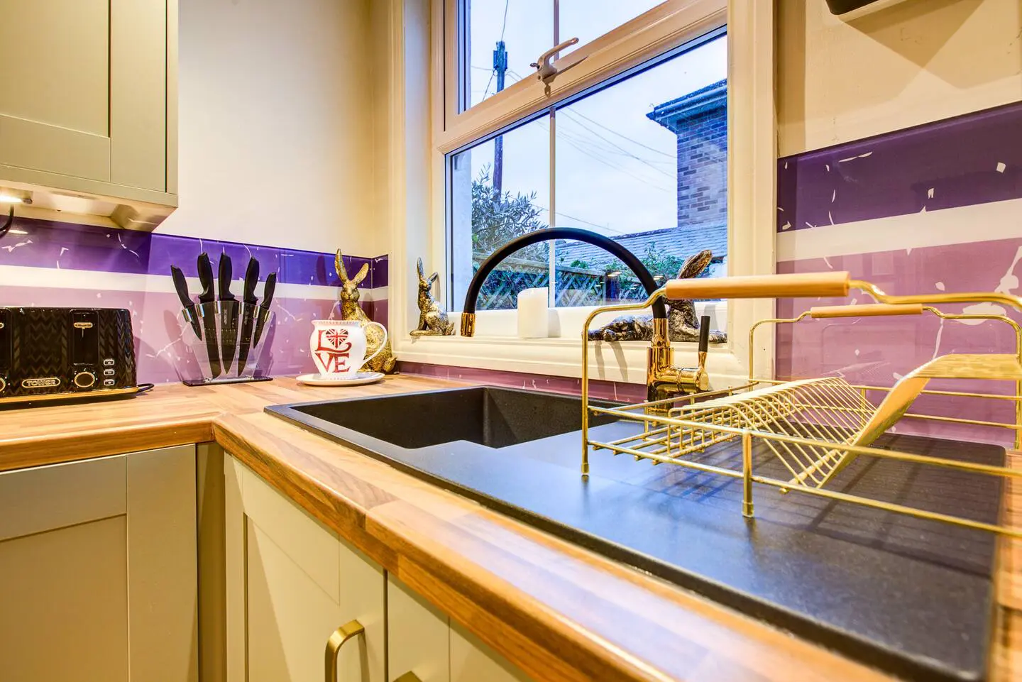 6845ba16 d5c9 4ccc 9e72 9a87b9f44e39