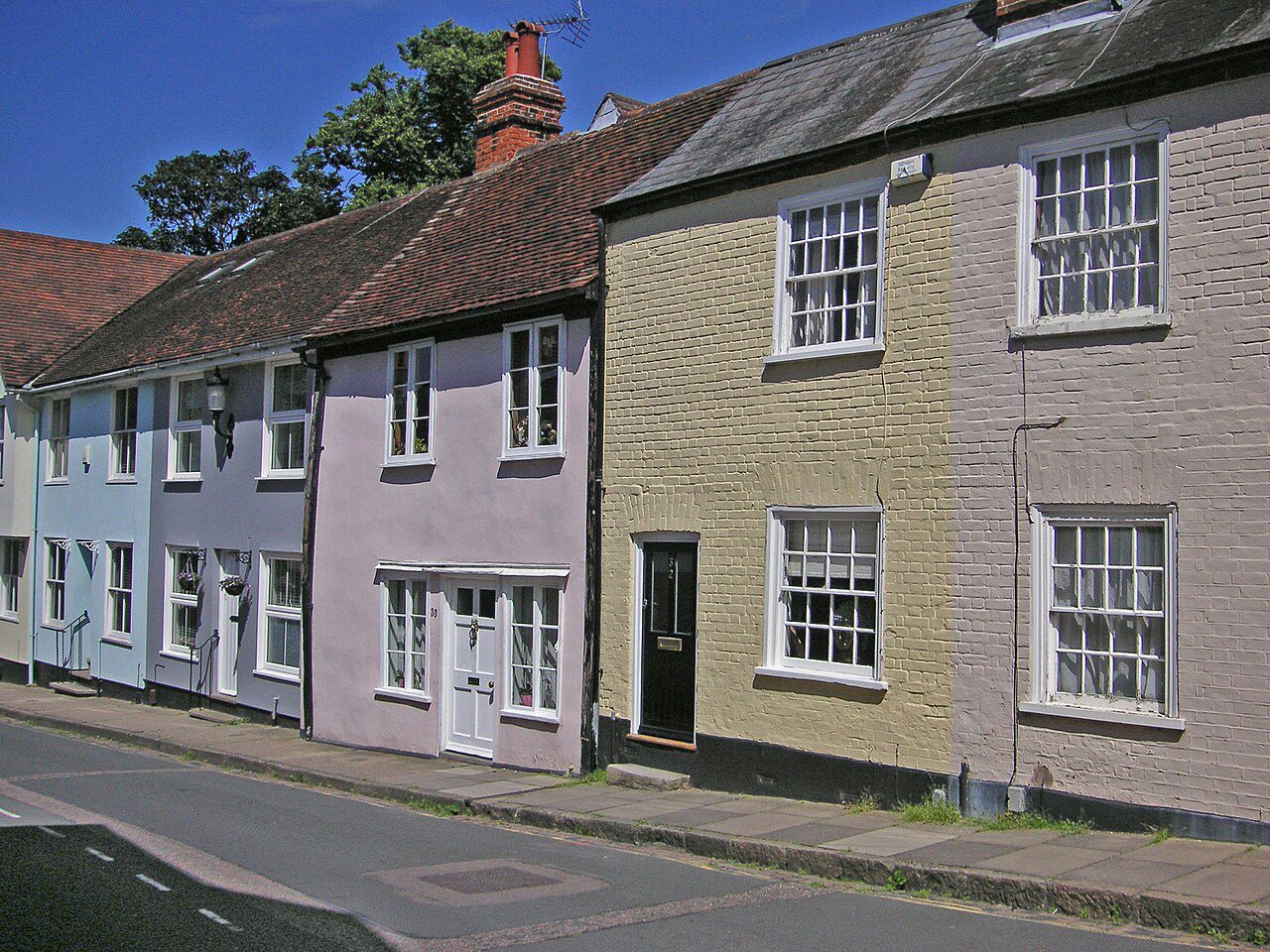 holiday cottages colchester - AJM Colchester Dutch Quarter houses 02